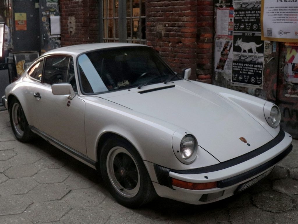 Zlot Porsche w Łodzi na OFF Piotrkowska podczas 15. urodzin