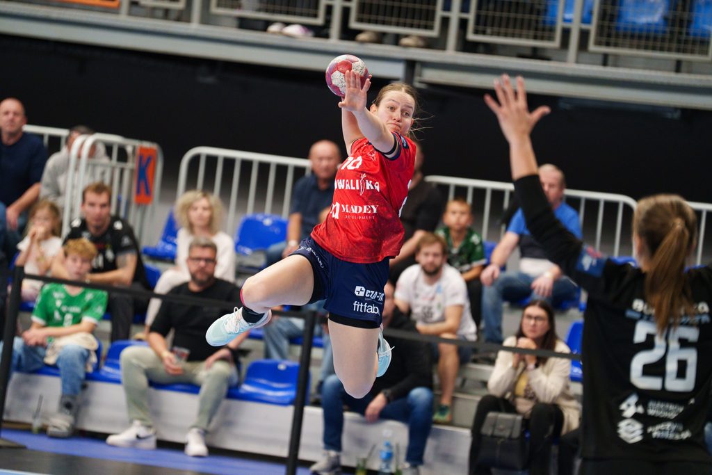 KRASOŃ MKS Piotrcovia podczas meczu z PGE MKS-em El-Volt Lublin w Lidze Europejskiej EHF.